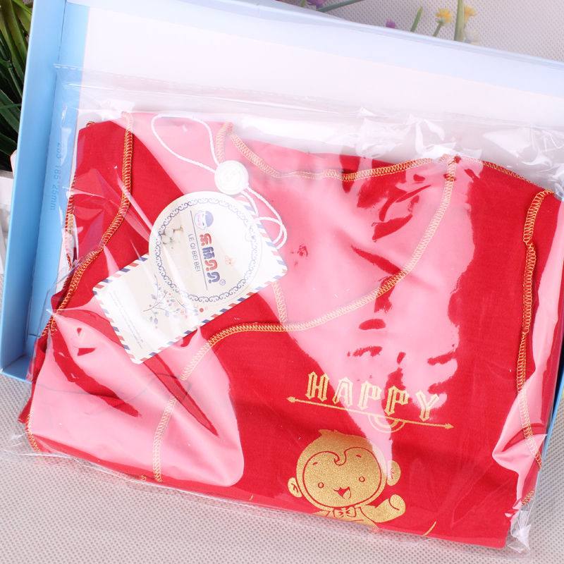 Coffret cadeau pour bébé - vêtements - Ref 1951746 Image 5