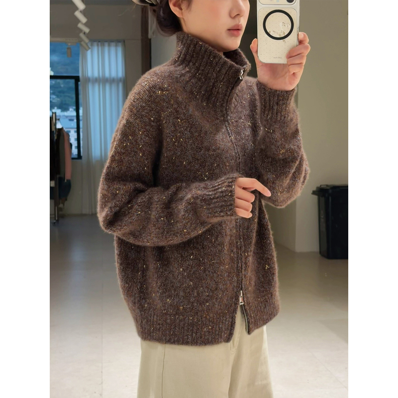 Sun Qian's Same Style Herbalife White Factory Silk Flower Yarn Gold Knot Cashmere Sweater for Women, Thick and Soft Knit Cardigan Jacket Sun Qian's Same Style Herbalife White Factory Silk Flower Yarn Gold Knot Cashmere Sweater for Women, Thick and Soft Knit Cardigan Jacket