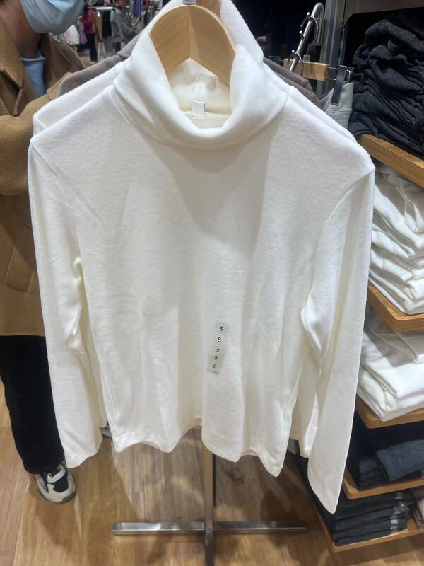 Uniqlo Women's Heattech Fleece Pullover T-Shirt with Double Lapel 479608/470142