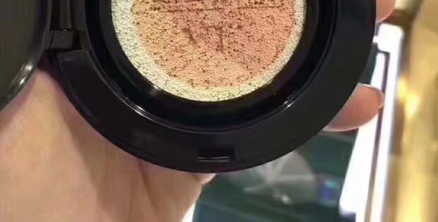 Ngô Hạo cùng đoạn! Hàn Quốc VT Tiger Air Cushion Fantasia Snow Grass mạnh mẽ che giấu lâu dài Kem nền Hydra BB sugao cc cream