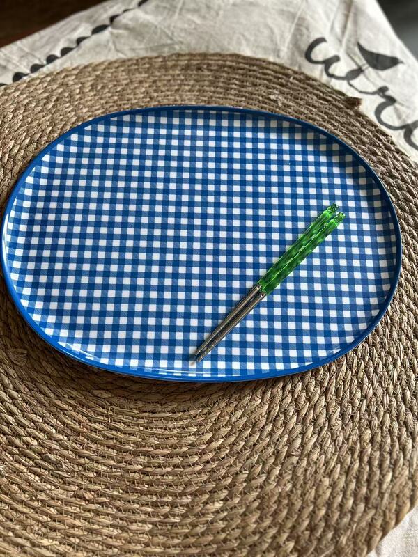 Korean-Style Retro Oval Red, White, and Blue Checkered Tray Storage Breakfast Tray Decorative Plate Ins Food-Safe Korean-Style Retro Oval Red, White, and Blue Checkered Tray Storage Breakfast Tray Decorative Plate Ins Food-Safe