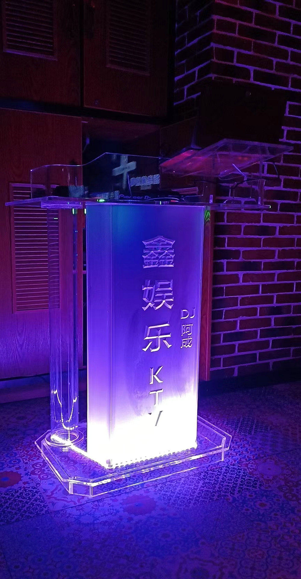 Disc table Interpack transparent luminous Led table Acrylic Dj Bench Bar Table Ktv Table Home Beat Table