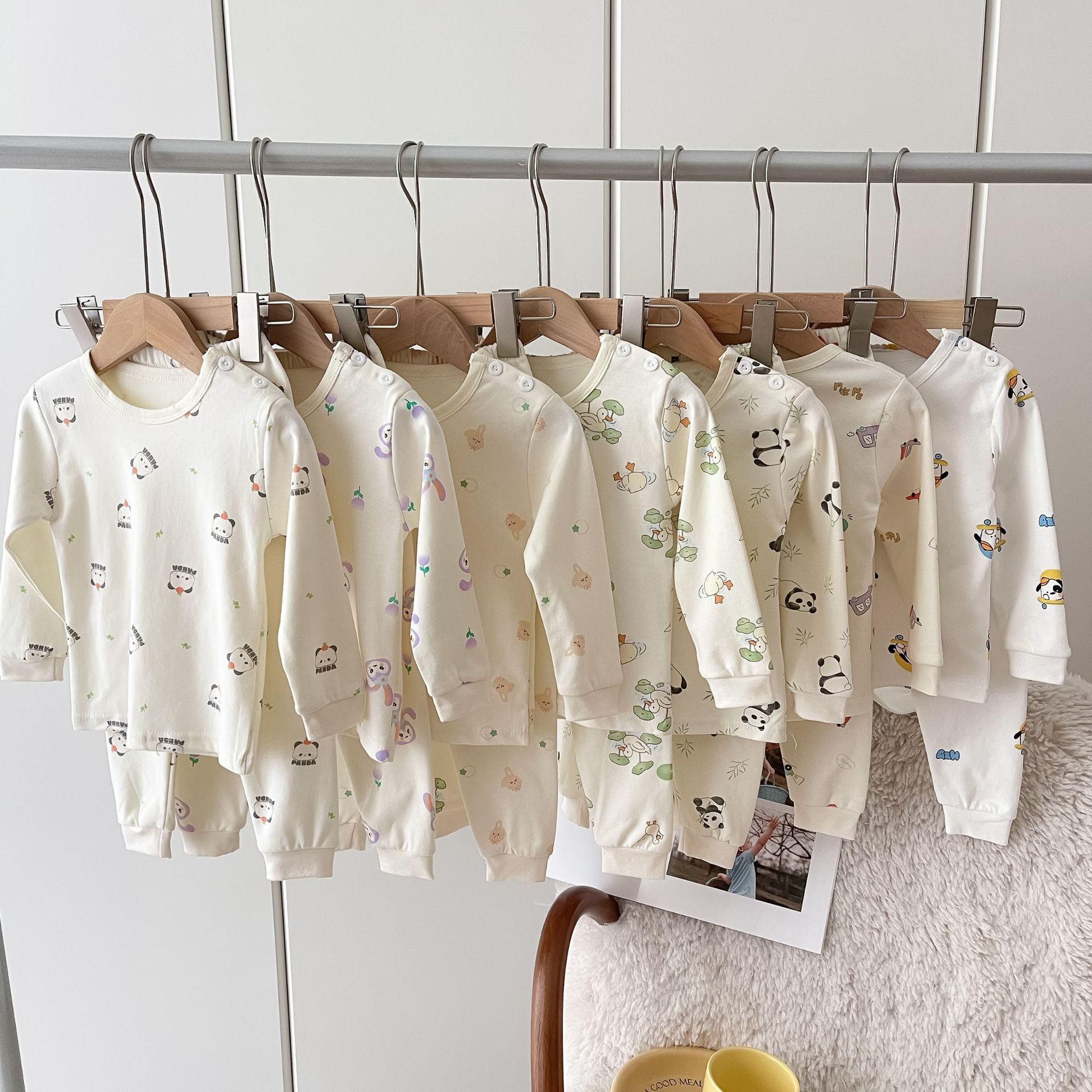 Autumn children's autumn clothes and autumn trousers baby underwear baby long-sleeved class A pure cotton boys and girls cotton wool home clothes set