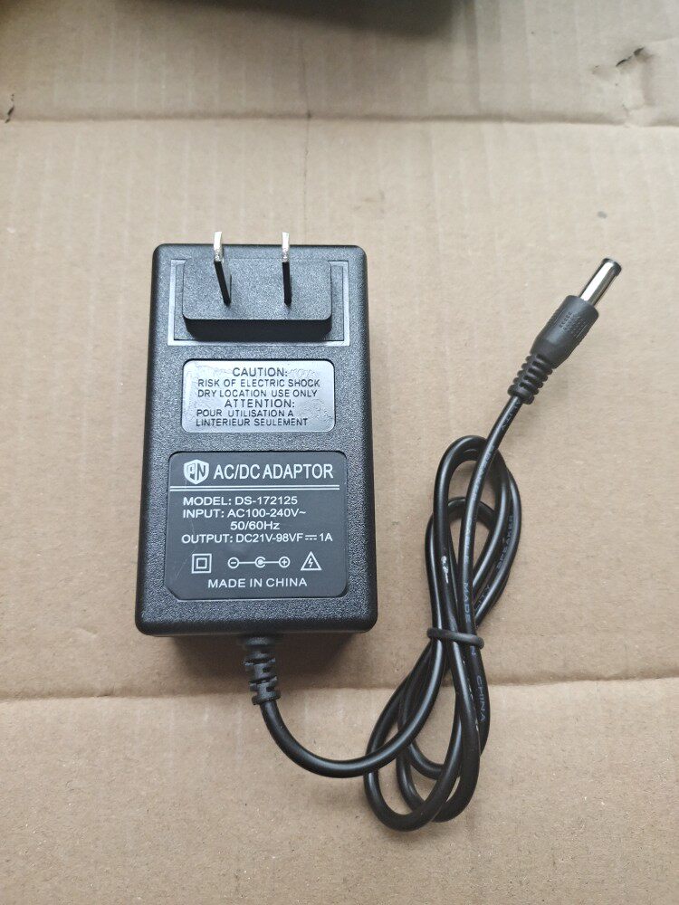 Factory direct sales special deal Dayi 1028 universal 20V charger 21 V-98vF~~ non-Dayi original factory