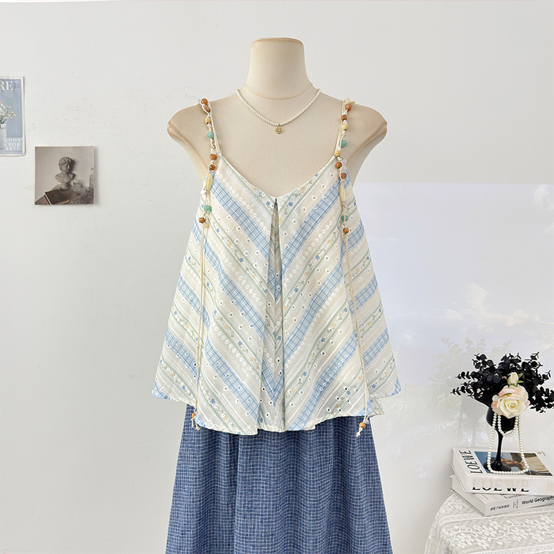 Sweet and Girly Embroidered Hollow-Out Color-Block Striped Camisole for Women, Spring 2026, Loose Fit, Age-Reducing, Versatile Top Sweet and Girly Embroidered Hollow-Out Color-Block Striped Camisole for Women, Spring 2026, Loose Fit, Age-Reducing, Versatile Top