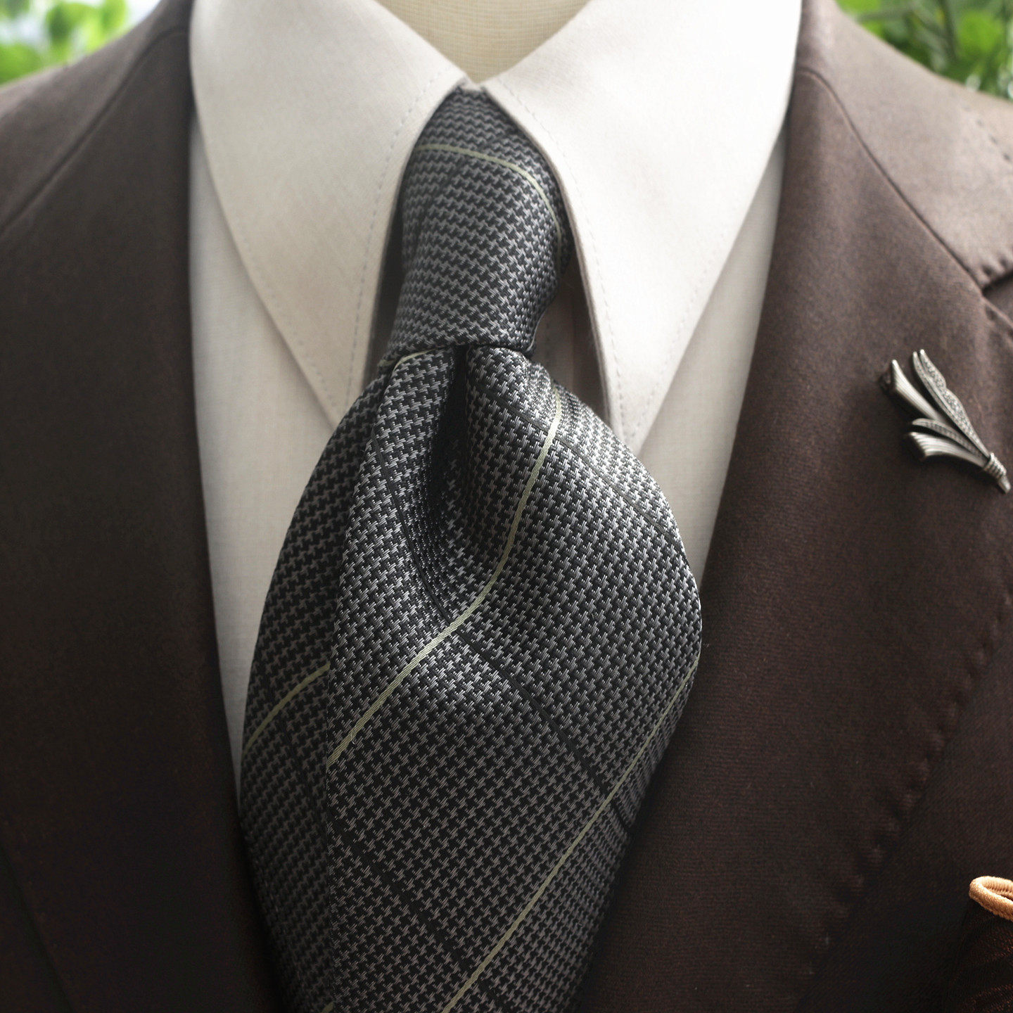 Men's Retro Classic High-Quality Silk Embroidered Tie, Brown British Floral Striped Twill 8cm Formal Wedding Tie