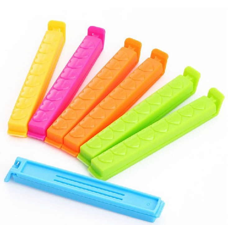 Oil Paper Mom” Printed Love Sealing Clip 1 Pack Random Color Rat Food Bag Sealing Clip Length 11cm