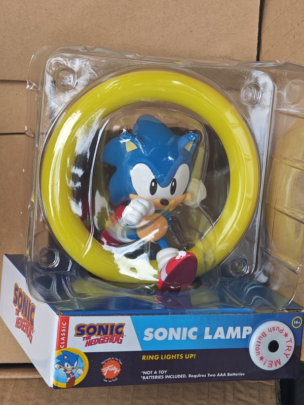 Sega Genuine Sonic Sonic Figure Doll with Glowing Night Light Function, Suitable for Collection Sega Genuine Sonic Sonic Figure Doll with Glowing Night Light Function, Suitable for Collection