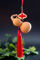 Natural faucet gourd car pendant Feng Shui Town House recruitment fortune blessing safe creative Chinese knot pendant jewelry