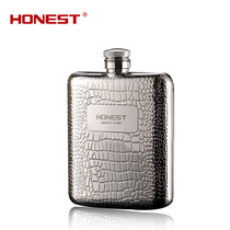 WeKu portable 304 stainless steel liquor flask outdoor portable metal German wine set 6 ounces for elders