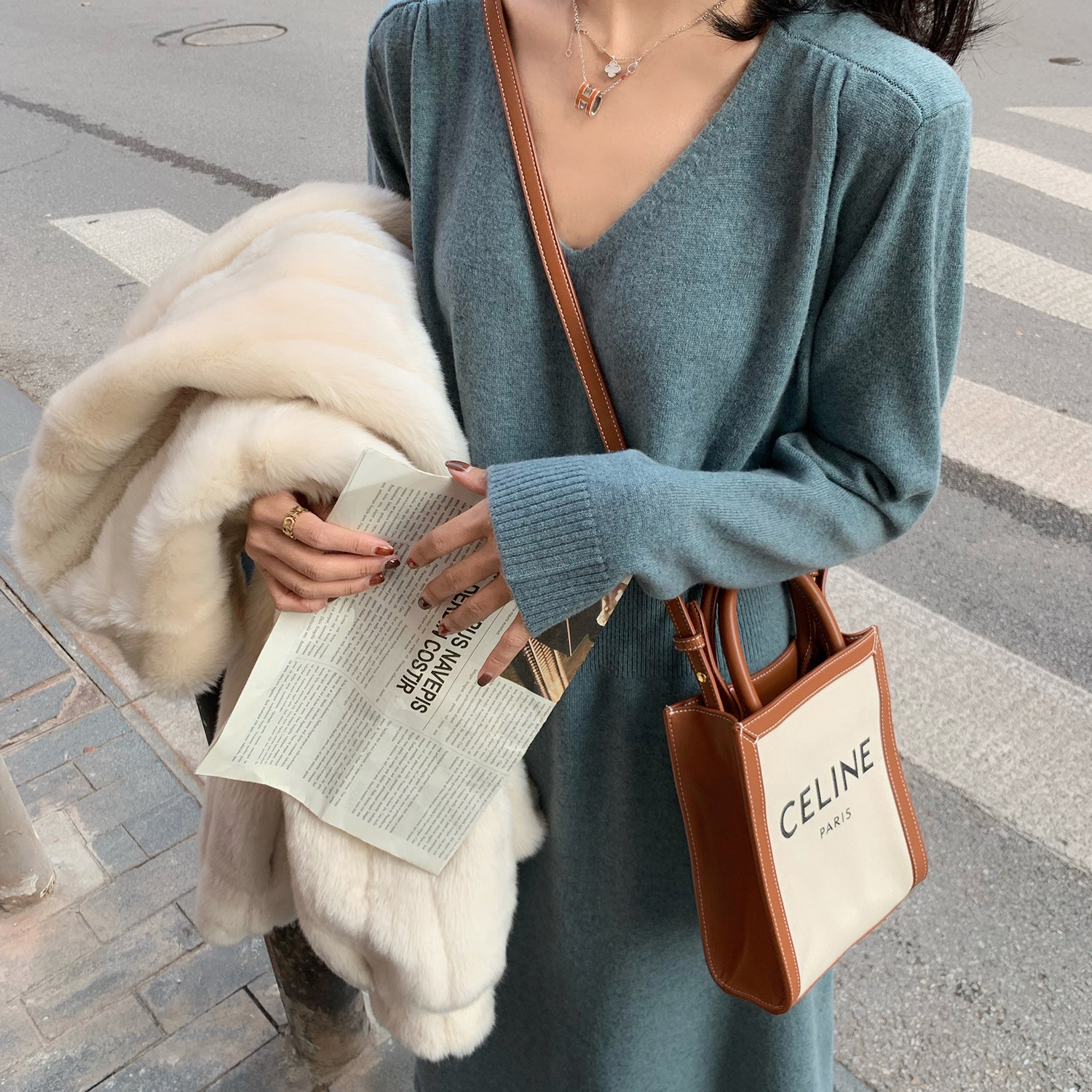 tina All Wool Dress Female Winter New Winter with loose middle - long - range V collar knit dress