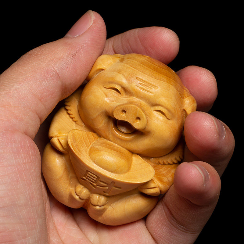 Boxwood living room creative text play handle craft gift decoration Car pendant Portable lucky pig lucky pig wood carving ornaments