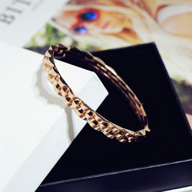 Chất lượng cao vàng hồng đơn giản hình dạng dây đeo bằng thép titan Vòng đeo tay vàng 14K không gây dị ứng không phai vòng tay vàng
