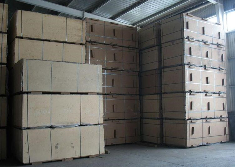 Kệ gỗ trưng bày rượu vang cao cấp giới thiệu rượu vang cao cấp trưng bày đứng rượu trưng bày tủ trưng bày tủ container