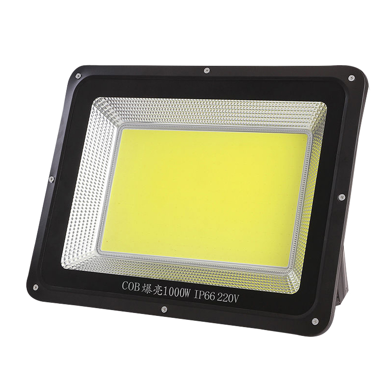 Warm Light High Power LED Floodlight Super Bright Outdoor Park Landscape Greenery Exterior View Trees Yellow Light Color Spotlight