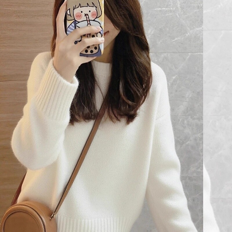 White Chanel-Style Knitted Sweater for Women, 2026 Autumn and Winter, Soft and Cozy, Round Neck, Base Layer Sweater, Outerwear, Inner Layer