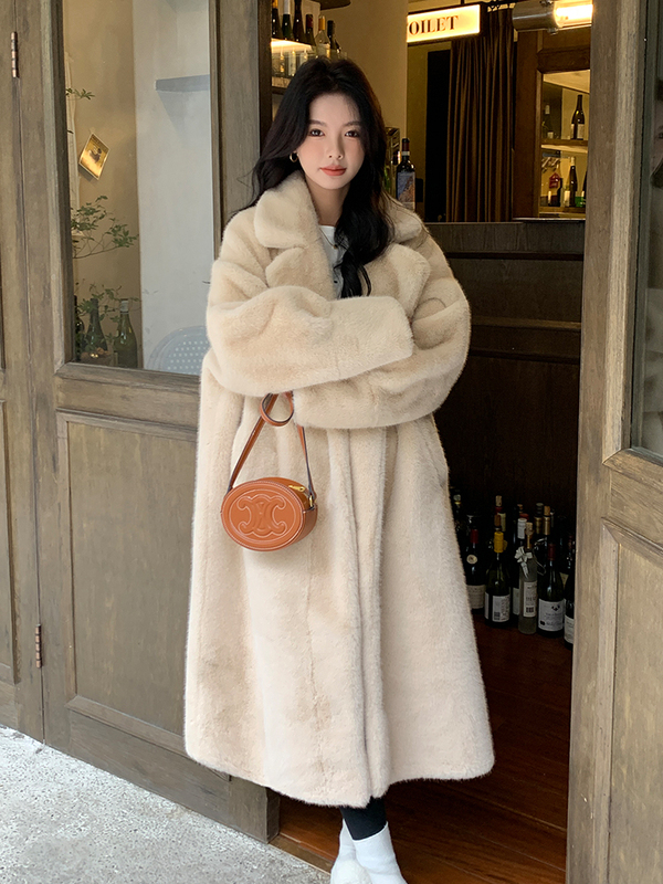 Winter Eco-Friendly Faux Mink Fur Long Loose Thick Fur Integrated Suit Collar Fur Coat for Women