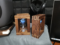 Solid wood hourglass black Huyan hourglass dovetail tenon structure Peach hourglass 30 minutes beautifully decorated send awesome gift push