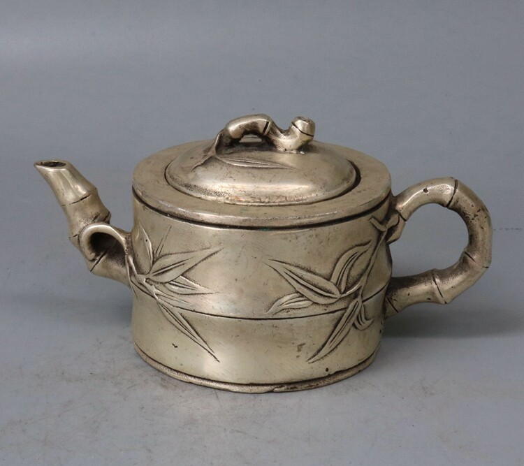 White copper kettle antique bronze carving antique antique bronze copper miscellaneous pieces pure copper copper bronze ornaments old bronze wine pot gifts