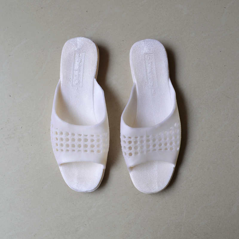 Vietnamese Old-Style Men's and Women's Rubber Slip-On Slippers, Bathroom Non-Slip Rubber Shoes, Slip-On Sandals for Middle-Aged and Elderly People