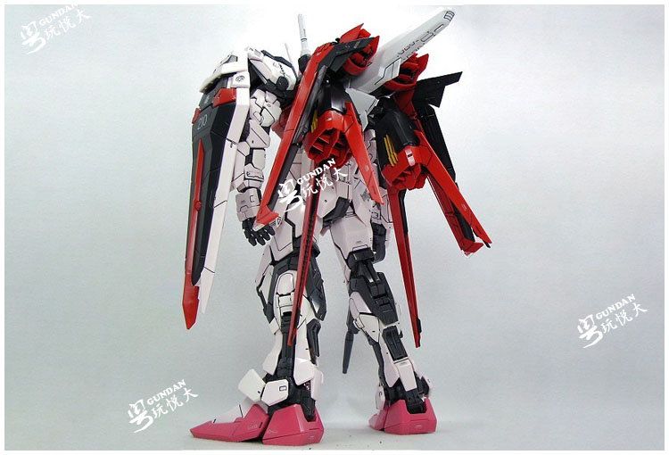 Taipan Lắp ráp mô hình PG 1:60 Blush Strike Airmaster Warrior Robot Robot - Gundam / Mech Model / Robot / Transformers 	mô hình robot người