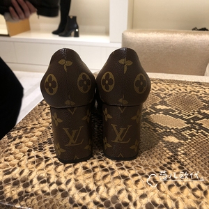 LV/路易威登方头套脚女鞋浅口老花拼色logo印花低帮牛皮革高跟鞋