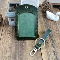 Темно-зеленый