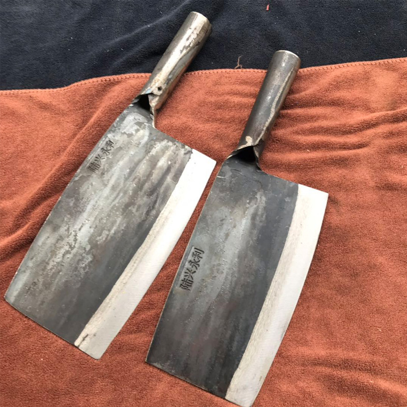 Pure hand forged spring steel knife big bone chopper manganese steel cut fish knife selling chicken duck silk knife sharp kitchen knife