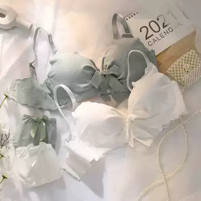 No trace underwear women's small breasts gather thin summer students high school girls without steel ring pen bra set