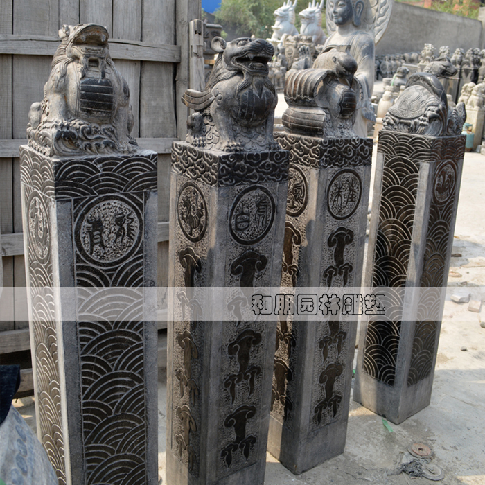 High-quality bluestone four gods and beasts tethering horse posts Marble pixiu kylin tethering horse posts carved animal stone lion stone pillars