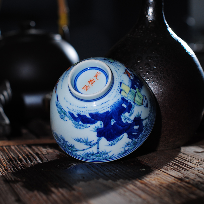 The Owl up doucai bucket color boy make spring cup of jingdezhen hand - made kung fu tea cup single CPU master sample tea cup