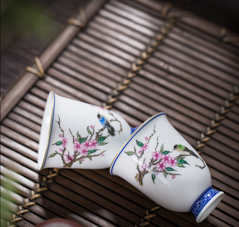 The Owl up jingdezhen tea set ceramic manual hand - made colored enamel painting of flowers and sniff masters cup sample tea cup kunfu tea