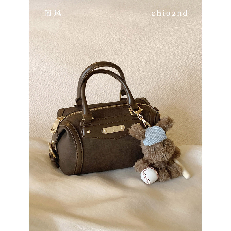 Nanfeng Chio2Nd London Letter Handbag Small Tote Bag Women's Daily Commuting Versatile Shoulder Crossbody Bag Nanfeng Chio2Nd London Letter Handbag Small Tote Bag Women's Daily Commuting Versatile Shoulder Crossbody Bag