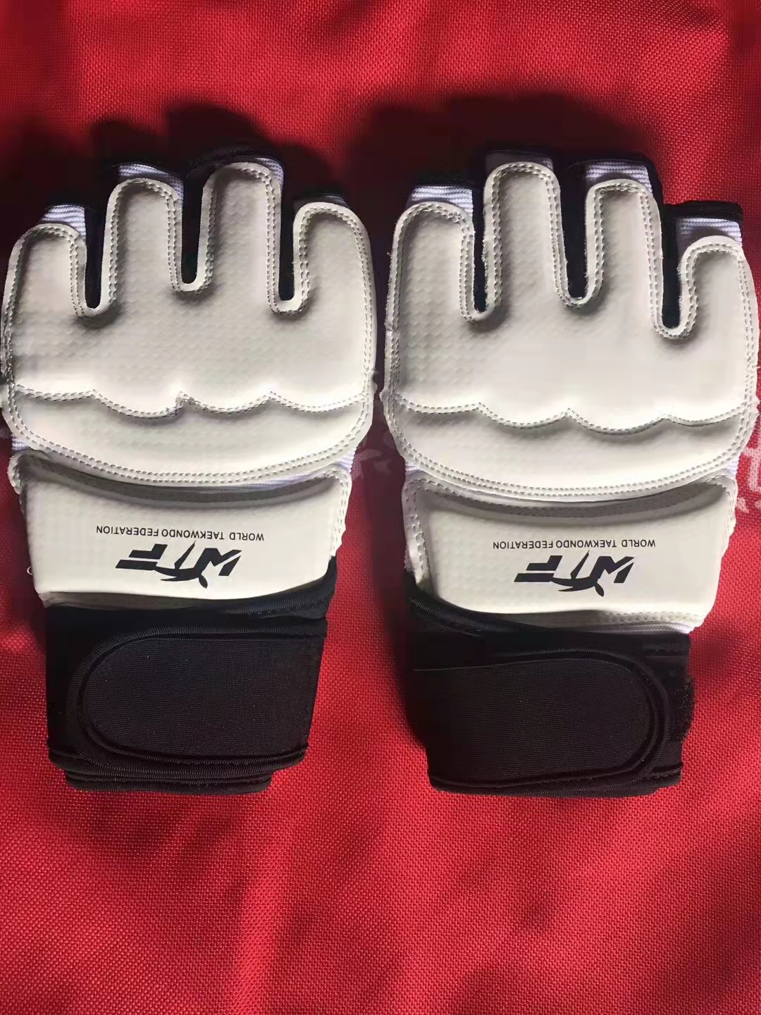 Taekwondo glove foot guard child adult foot guard back boxing gloves half finger boxing guard foot guard