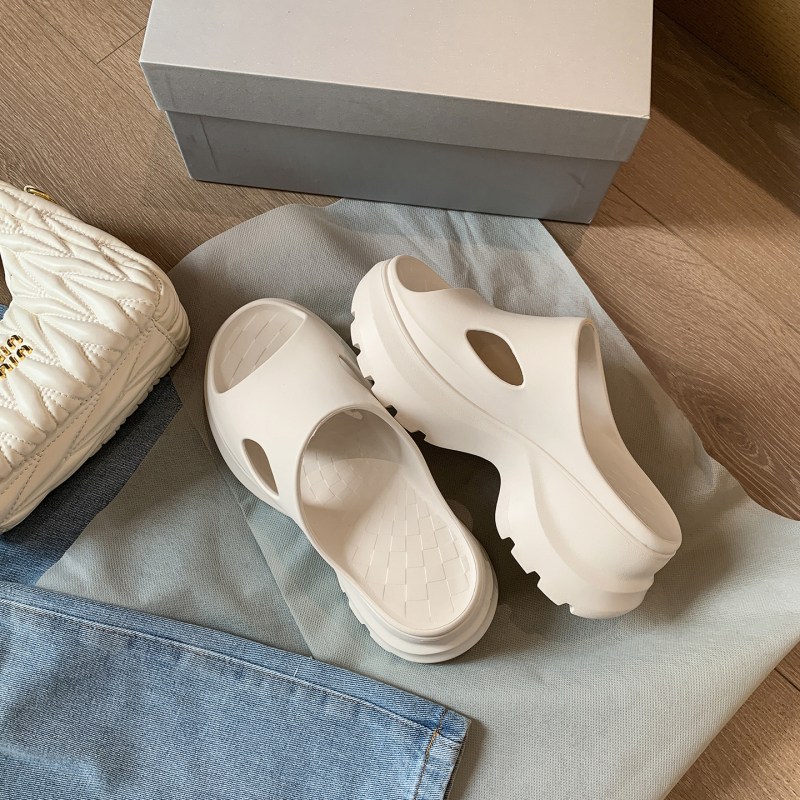 Zhao Lusi's Same Style Thick-Soled Height-Increasing Slippers, Non-Smelly, Comfortable to Step On, Suitable for Outdoor Wear, Beach Sandals, Seaside Slippers, White Zhao Lusi's Same Style Thick-Soled Height-Increasing Slippers, Non-Smelly, Comfortable to Step On, Suitable for Outdoor Wear, Beach Sandals, Seaside Slippers, White