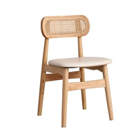 Цвет массива дерева, подушка из мягкой кожи бежевого цвета, натуральный ротанг из массива дерева.