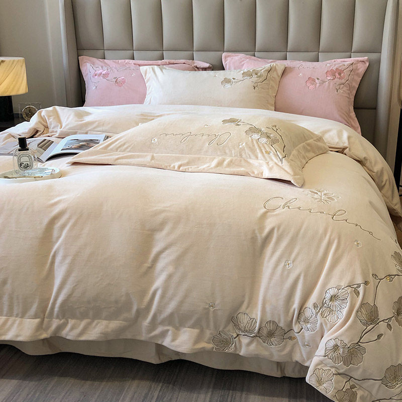 Field Garden Wind Thickened Baby Suede Gushed 4 Pieces Flower Embroidered Quilt Cover Warm Coral Suede Winter Bed Bedding