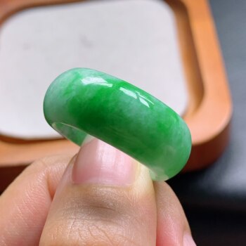 No. 24 myanmar natural a-grade jade t1258 inner diameter 20.6-10.6-4,3mm positive green tire ring finger