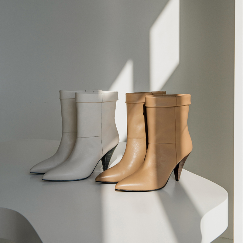 ALEXSARA high-definition series 2023 autumn and winter new leather tapered heel short boots pointed toe high-heeled sheepskin boots