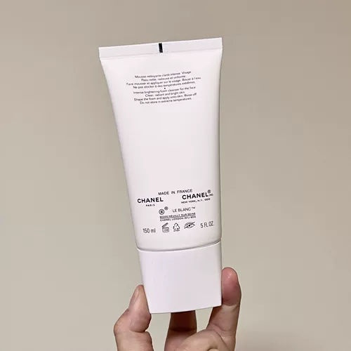 Chanel, осветляющее очищающее молочко из жемчуга, 150 мл