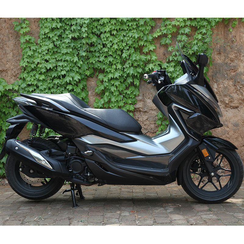 Honda FORZA300 Foshavsha 300 modified car stickers stickers anti-collision strip film anti-wear stickers carbon fiber stickers