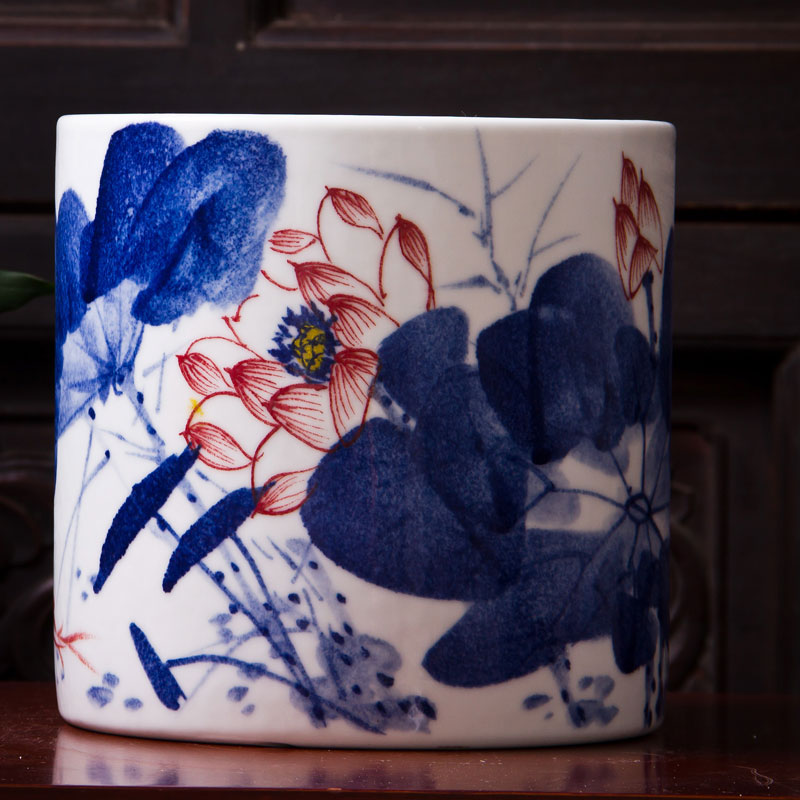 Blue and white porcelain of jingdezhen ceramics study four calligraphy brush Blue and white lotus brush pot home decoration products