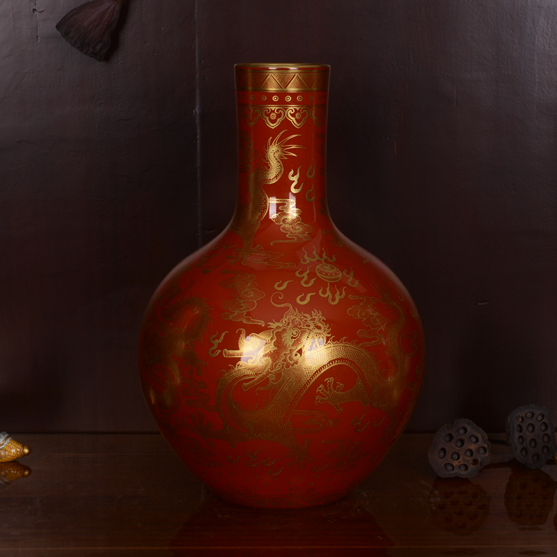 Jingdezhen ceramics high - grade hand - made archaize sitting room place see celestial emperor qianlong vase home decoration process
