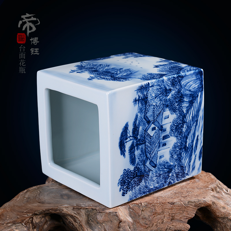 Jingdezhen ceramics famous works hand - made traditional Chinese painting landscape square vase vases, decorative arts and crafts