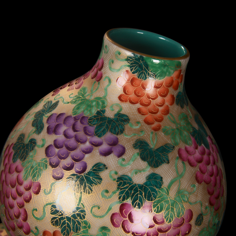 Jingdezhen ceramics high - end antique gold grape bottle gourd vases home decoration process sitting room place