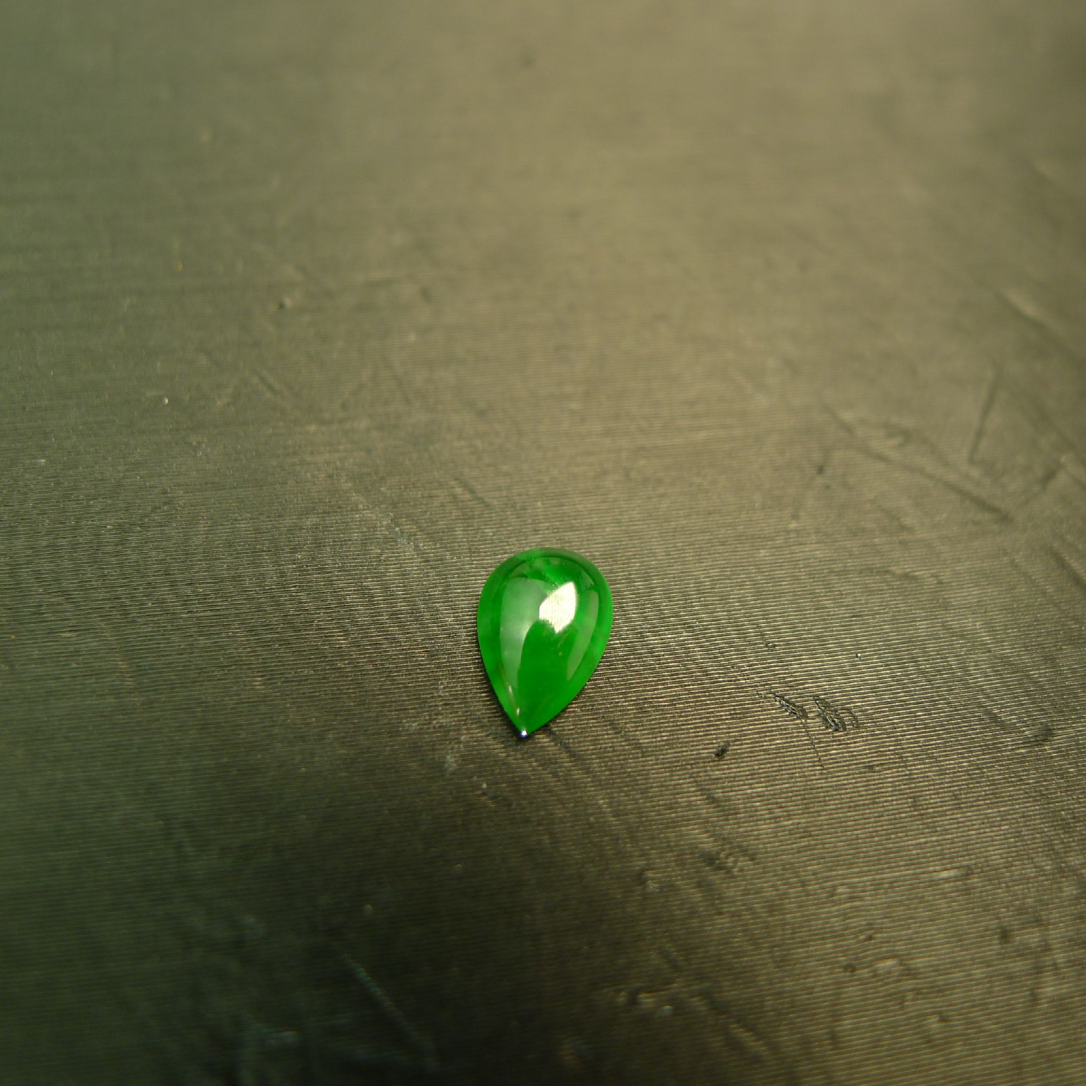 Ice full of green natural grade A jade drop-shaped ring surface