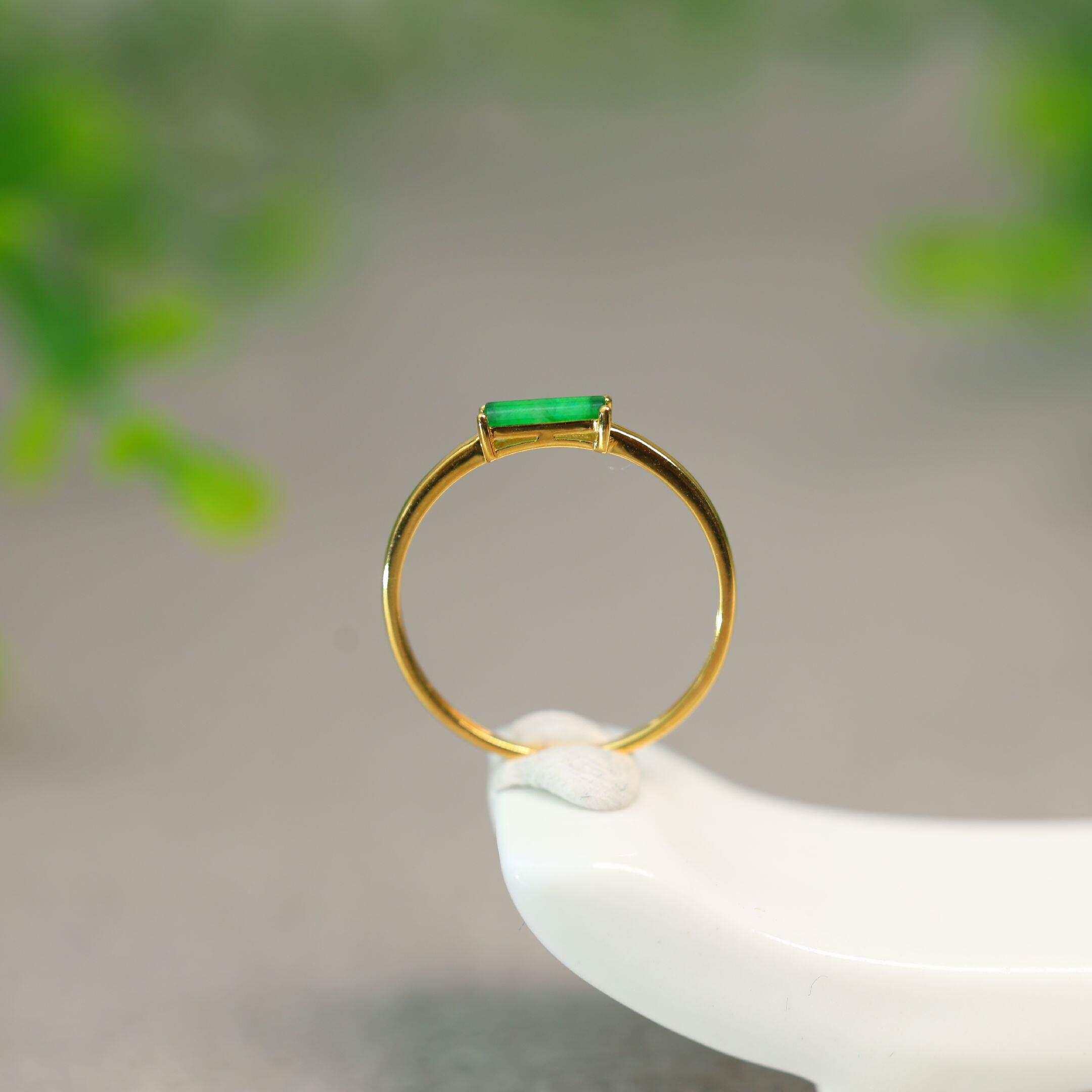 Natural Grade A Jadeite Square Pillar Ring