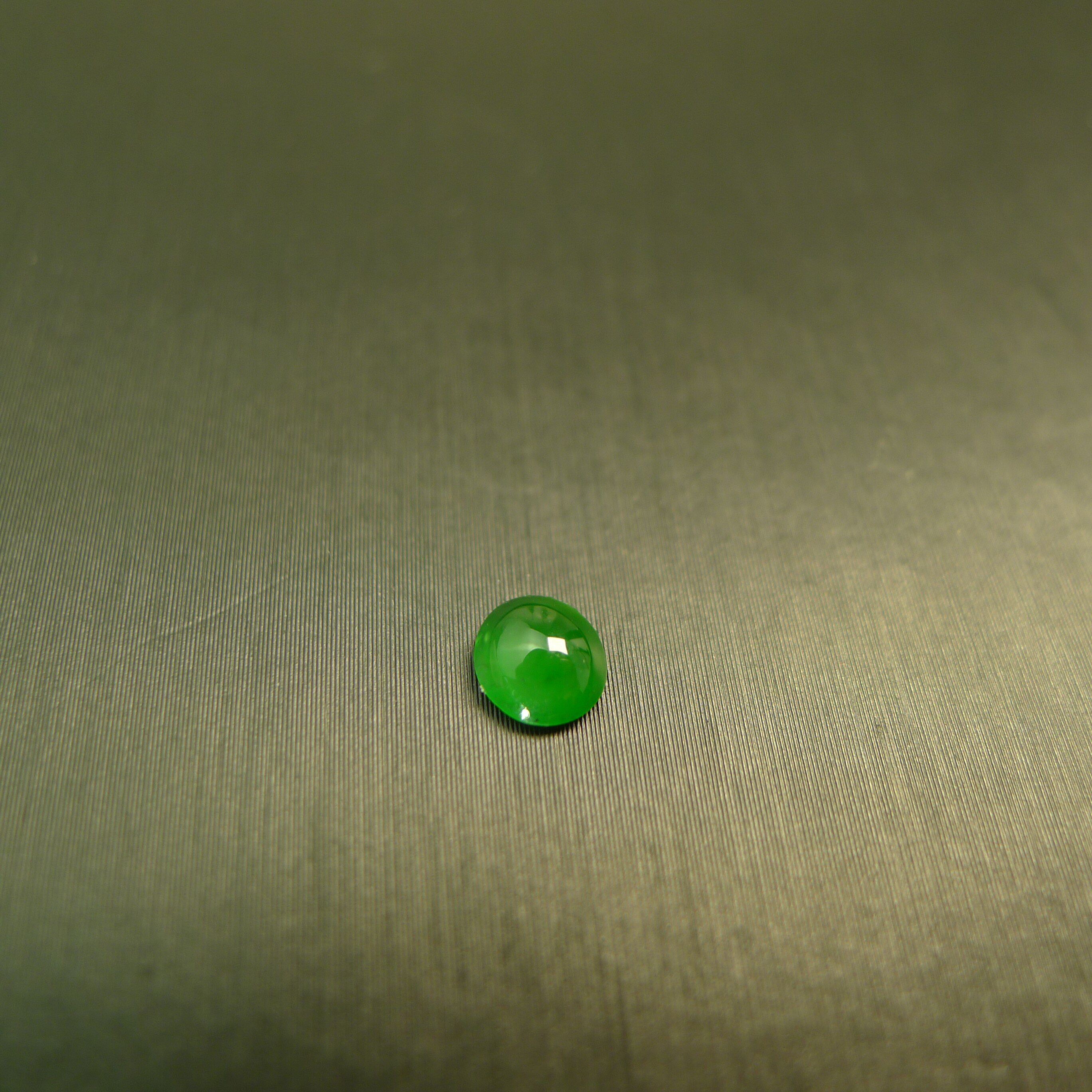 Natural grade A jadeite oval egg-shaped ring face