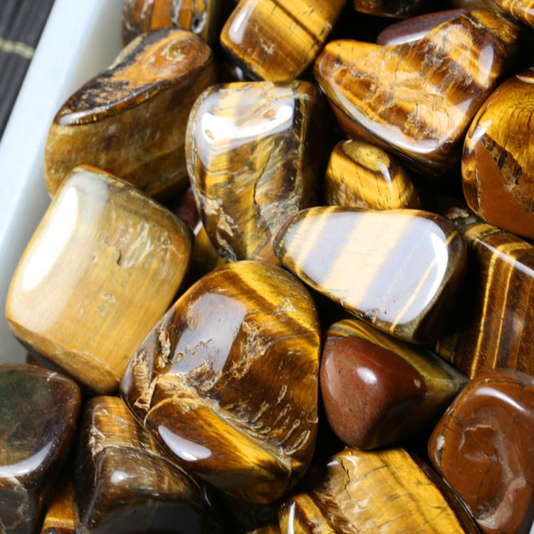 A kilo of natural tiger eye stone nude stone about 30 mm yellow tiger's stone fish tank bonsai stone