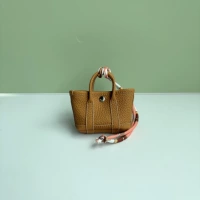 Светло-коричневый